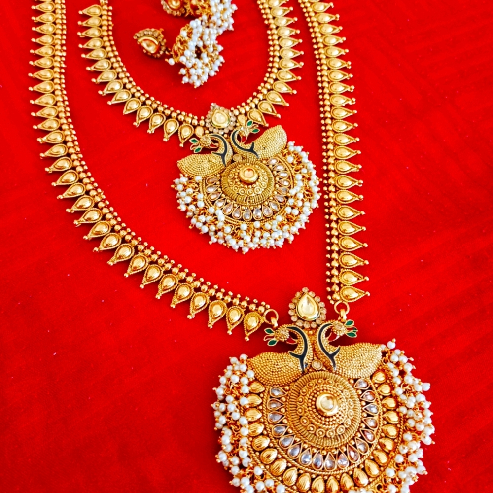 Designer   ethinic Goden necklace